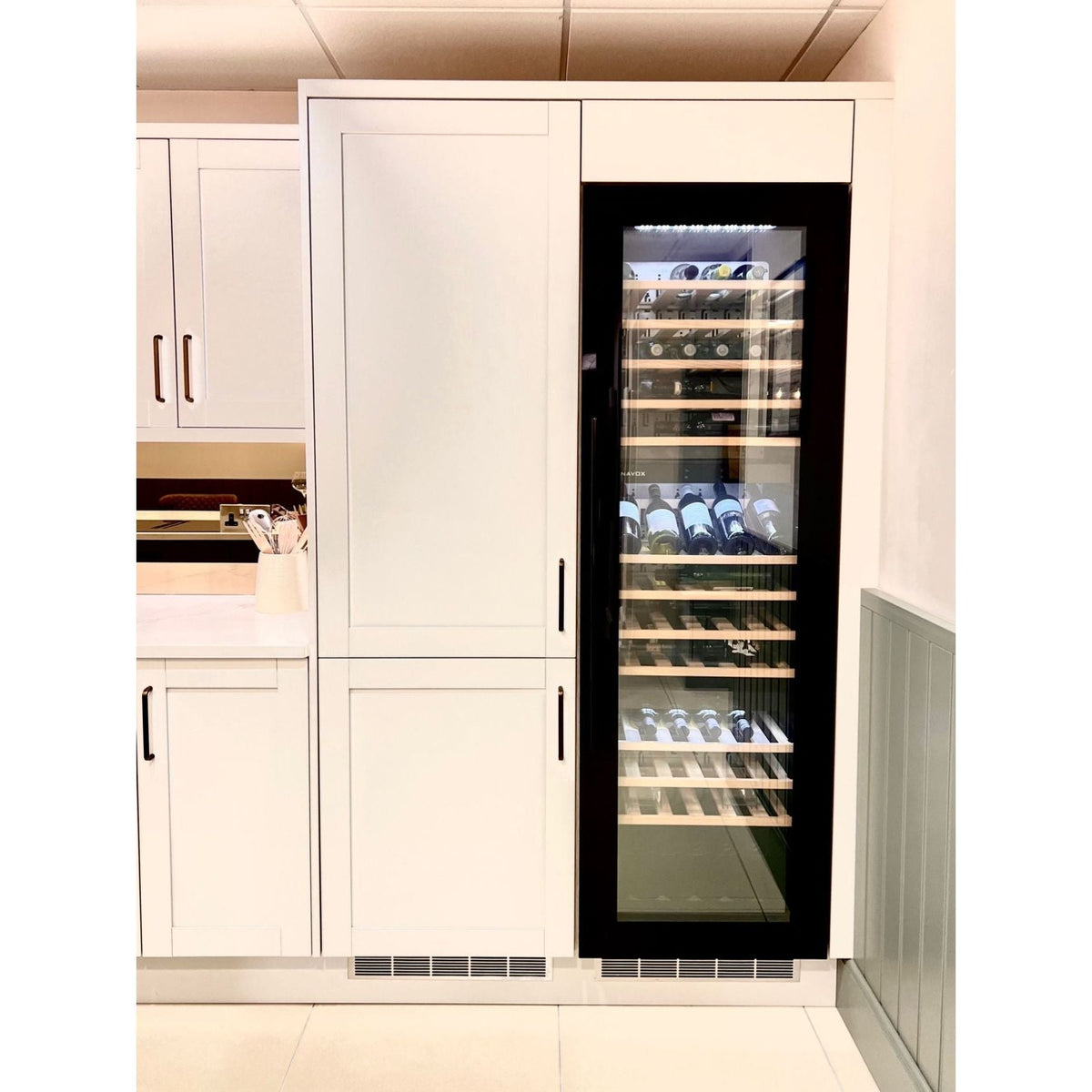 Dunavox DX-89.246TB Inbouw Wijnkoelkast | 3 Zones, foto 8